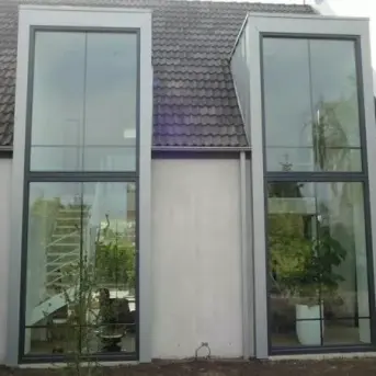 Bijzonder architectonische woning Fam. Duijn